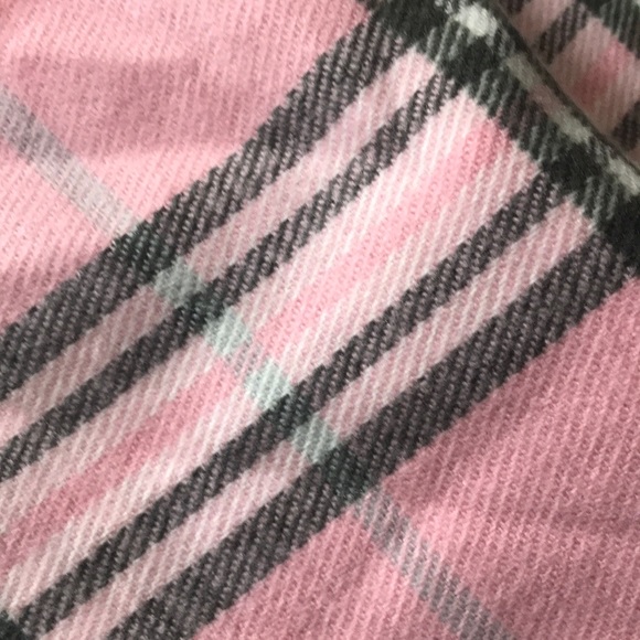New Acrylic Pink /Black Super Soft Scarf  60x 12.5 - Picture 3 of 5